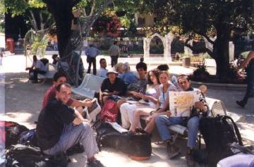 Avignon - meeting in the parc (Michal, Jean-Baptiste, David, Yannick, Katia, Quirien, Cedric)