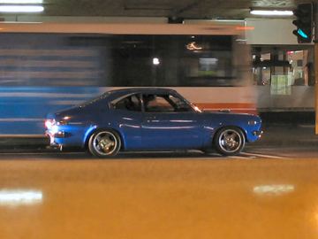 City ride blue car