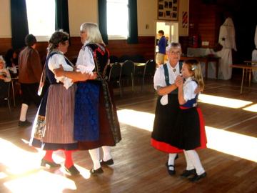 Puhoi hall tanec