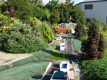Monterey svet u nohou