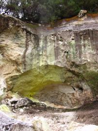 Waiotapu sulphur cave