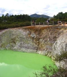 Waiotapu devils bath