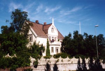 Photo 2-24
